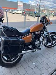 Honda cm400t -82